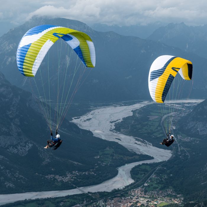 paraglading
